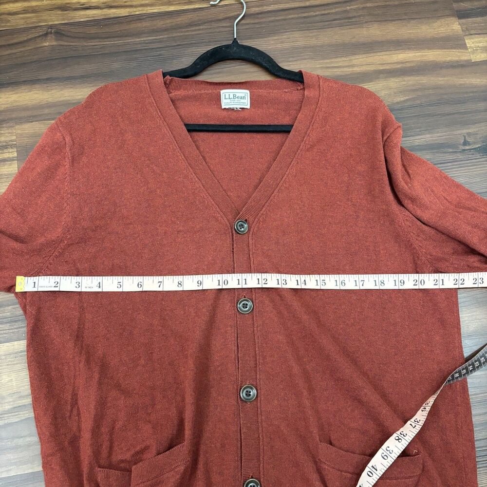 L.L. Bean Women’s Sz XL Maroon Red V-neck Button Down Cardigan Cashmere Blend - Picture 5 of 7